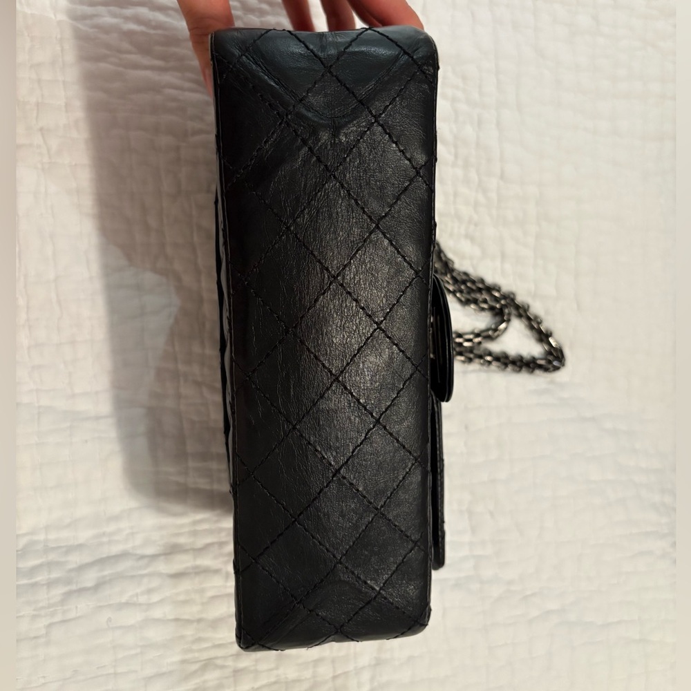 Chanel Reissue 225 Distressed Black RHW - Picture 9 of 14